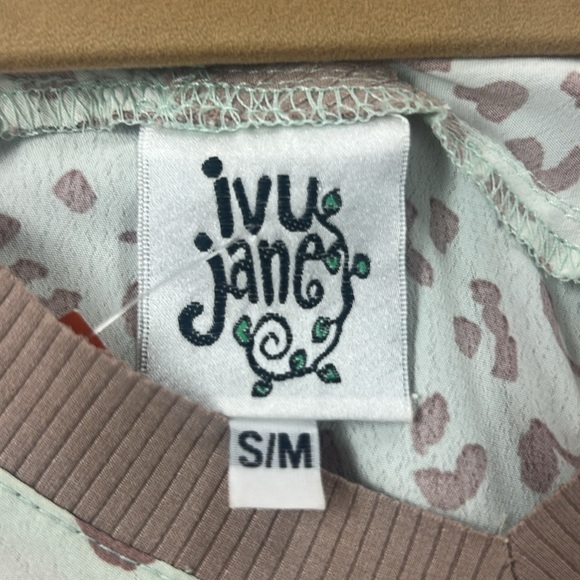 Mint Leopard Print Top - Ivy Jane - Picture 4 of 4